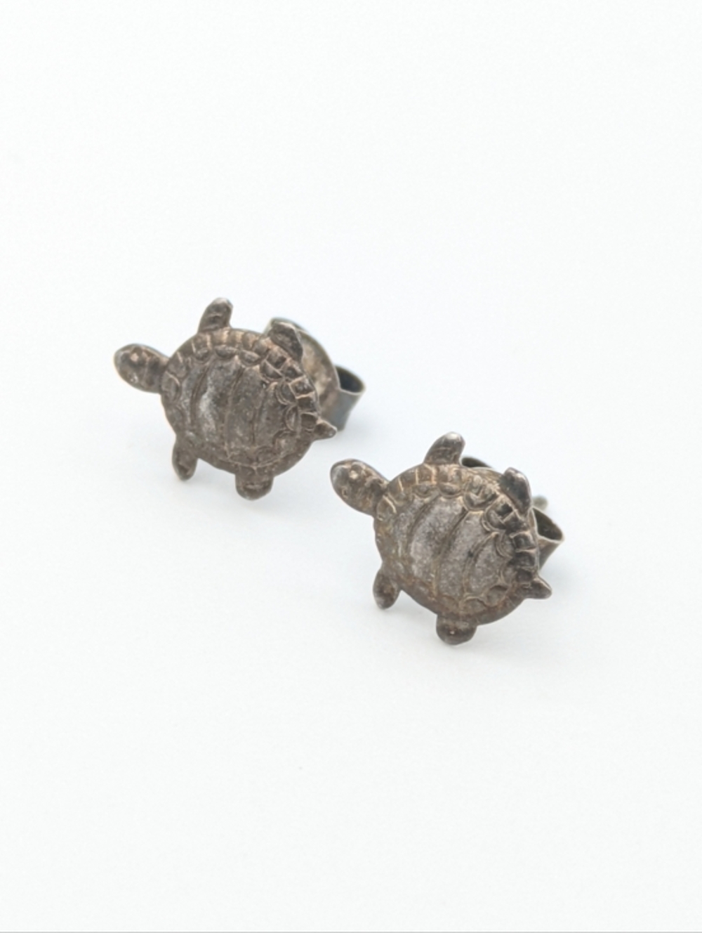 Vintage teeny tiny 925 sterling silver turtle stud earrings